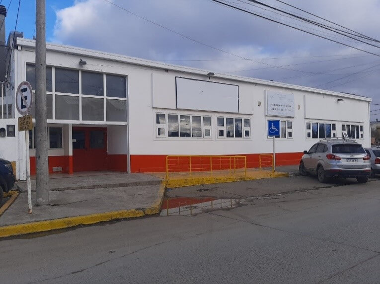 Fachada de la Escuela de Educación Integral “Sin Fronteras”, Río Grande